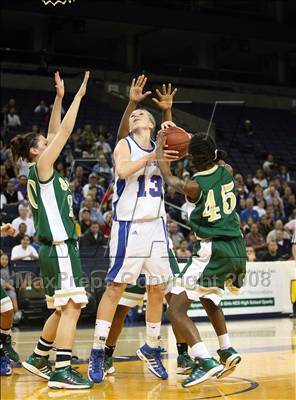 Thumbnail 3 in St. Patrick/St. Vincent vs. Justin-Siena (CIF NCS D4 Final) photogallery.