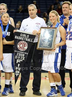 Thumbnail 2 in St. Patrick/St. Vincent vs. Justin-Siena (CIF NCS D4 Final) photogallery.