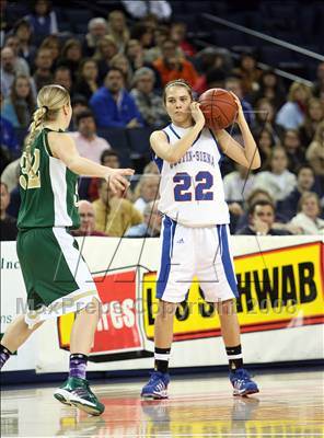 Thumbnail 3 in St. Patrick/St. Vincent vs. Justin-Siena (CIF NCS D4 Final) photogallery.