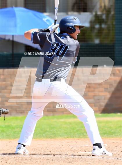 Thumbnail 1 in Farmington vs. Pueblo West (Coach Bob Invitational) photogallery.