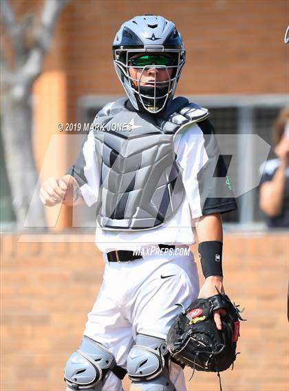Thumbnail 3 in Farmington vs. Pueblo West (Coach Bob Invitational) photogallery.