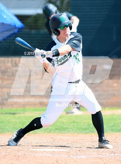 Thumbnail 3 in Farmington vs. Pueblo West (Coach Bob Invitational) photogallery.