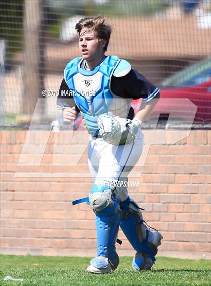Thumbnail 2 in Farmington vs. Pueblo West (Coach Bob Invitational) photogallery.