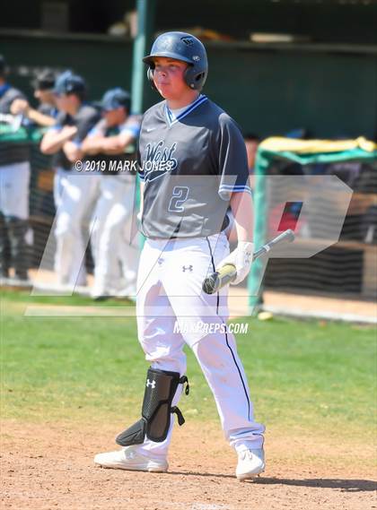 Thumbnail 1 in Farmington vs. Pueblo West (Coach Bob Invitational) photogallery.