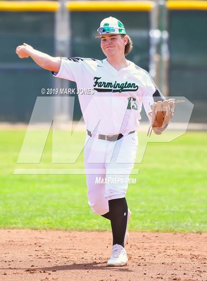 Thumbnail 3 in Farmington vs. Pueblo West (Coach Bob Invitational) photogallery.