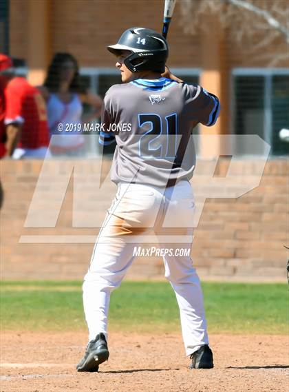 Thumbnail 1 in Farmington vs. Pueblo West (Coach Bob Invitational) photogallery.