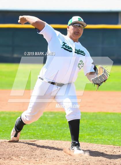 Thumbnail 3 in Farmington vs. Pueblo West (Coach Bob Invitational) photogallery.