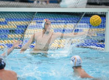 Thumbnail 3 in Murrieta Valley vs. Patrick Henry (America's Finest City Tournament) photogallery.
