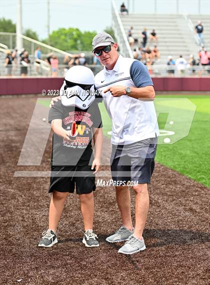 Thumbnail 2 in Tomball Memorial @ Cypress Woods (UIL 6A Region 2 Bi-District Playoff - Game 2) photogallery.