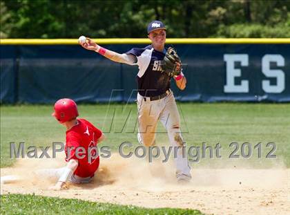 Thumbnail 2 in Eastport-South Manor vs Smithtown East - Section XI Class AA Playoffs photogallery.