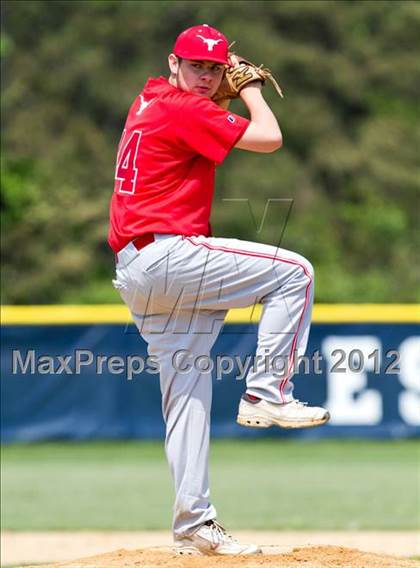 Thumbnail 2 in Eastport-South Manor vs Smithtown East - Section XI Class AA Playoffs photogallery.
