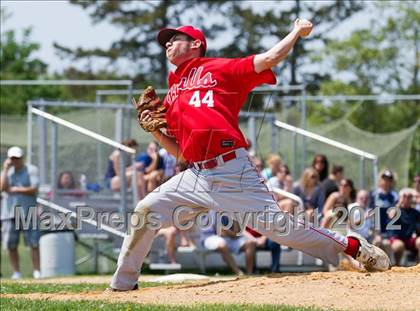 Thumbnail 3 in Eastport-South Manor vs Smithtown East - Section XI Class AA Playoffs photogallery.