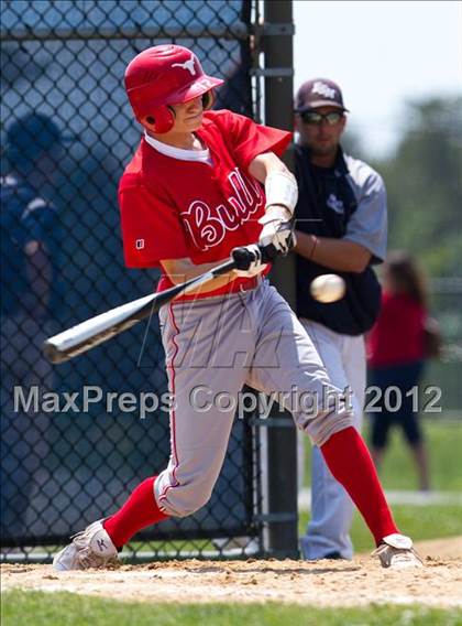 Thumbnail 3 in Eastport-South Manor vs Smithtown East - Section XI Class AA Playoffs photogallery.