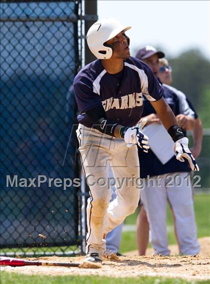 Thumbnail 3 in Eastport-South Manor vs Smithtown East - Section XI Class AA Playoffs photogallery.