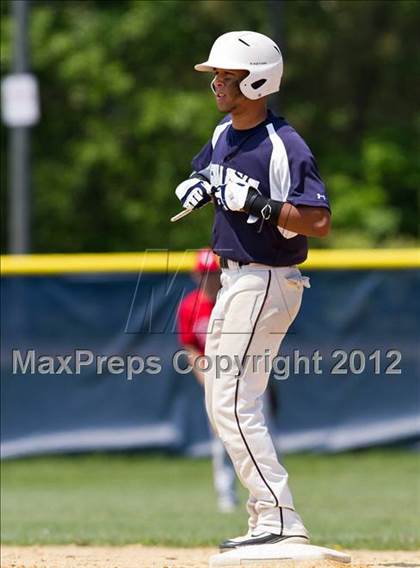 Thumbnail 2 in Eastport-South Manor vs Smithtown East - Section XI Class AA Playoffs photogallery.
