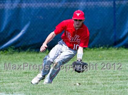 Thumbnail 2 in Eastport-South Manor vs Smithtown East - Section XI Class AA Playoffs photogallery.