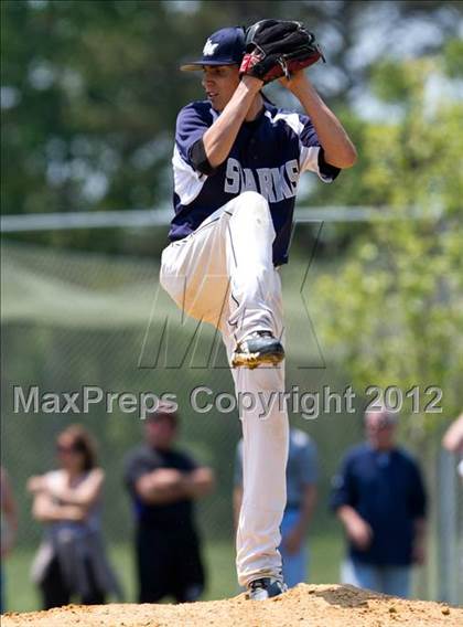 Thumbnail 2 in Eastport-South Manor vs Smithtown East - Section XI Class AA Playoffs photogallery.