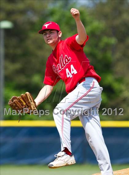 Thumbnail 3 in Eastport-South Manor vs Smithtown East - Section XI Class AA Playoffs photogallery.