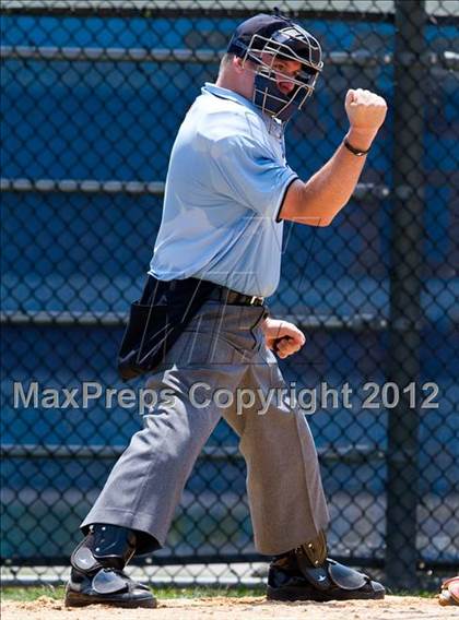 Thumbnail 2 in Eastport-South Manor vs Smithtown East - Section XI Class AA Playoffs photogallery.