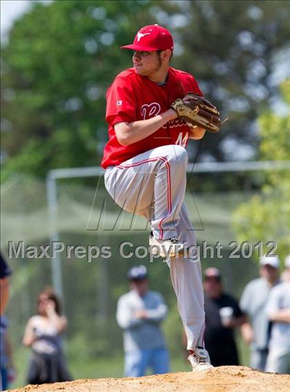 Thumbnail 2 in Eastport-South Manor vs Smithtown East - Section XI Class AA Playoffs photogallery.