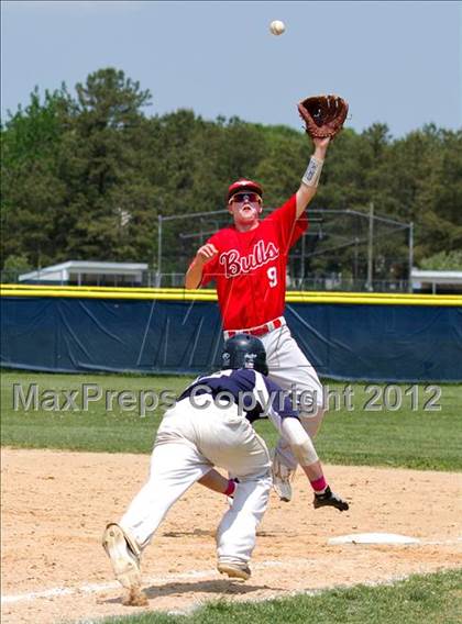 Thumbnail 3 in Eastport-South Manor vs Smithtown East - Section XI Class AA Playoffs photogallery.