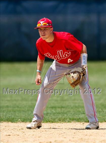 Thumbnail 3 in Eastport-South Manor vs Smithtown East - Section XI Class AA Playoffs photogallery.