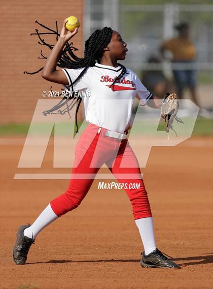 Thumbnail 1 in Dutchtown vs Miller Grove photogallery.