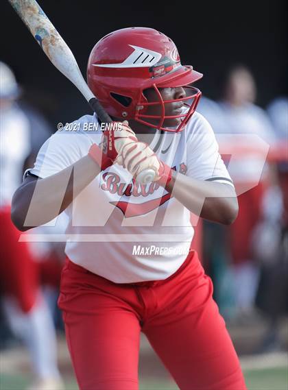 Thumbnail 2 in Dutchtown vs Miller Grove photogallery.