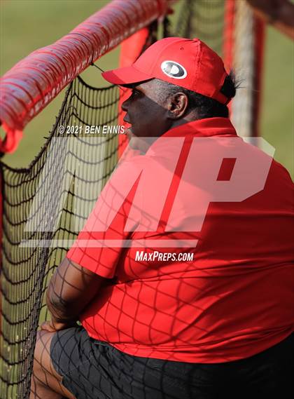 Thumbnail 1 in Dutchtown vs Miller Grove photogallery.