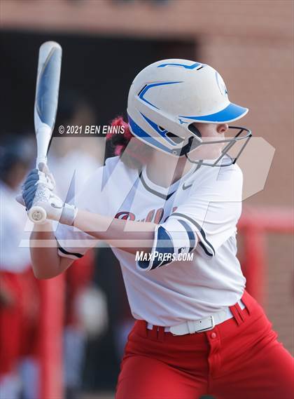 Thumbnail 2 in Dutchtown vs Miller Grove photogallery.