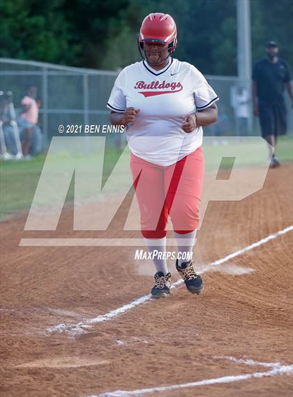 Thumbnail 1 in Dutchtown vs Miller Grove photogallery.