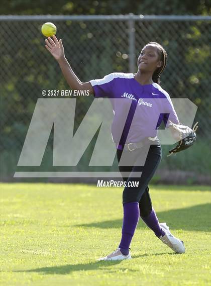 Thumbnail 3 in Dutchtown vs Miller Grove photogallery.