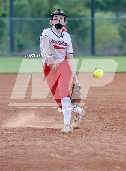 Thumbnail 3 in Dutchtown vs Miller Grove photogallery.