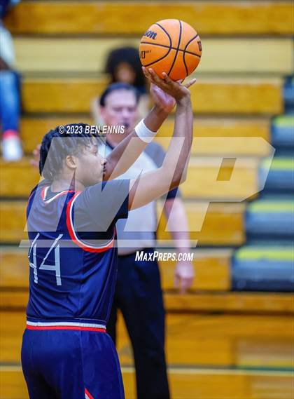 Thumbnail 2 in Johns Creek vs. Providence Christian Academy (Battle in The Peach) photogallery.
