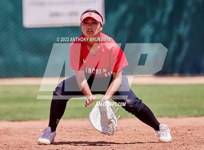 Thumbnail 3 in Sheldon vs. Lincoln (CIF SJS D1 Final) photogallery.
