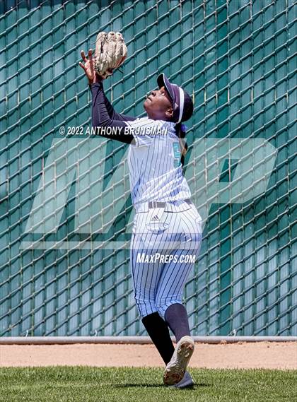 Thumbnail 1 in Sheldon vs. Lincoln (CIF SJS D1 Final) photogallery.