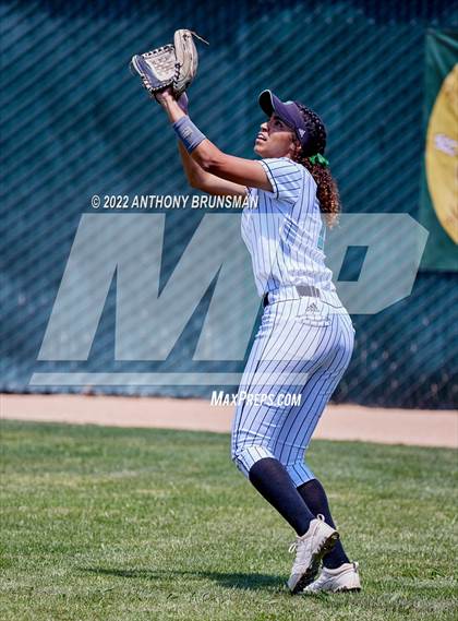 Thumbnail 3 in Sheldon vs. Lincoln (CIF SJS D1 Final) photogallery.