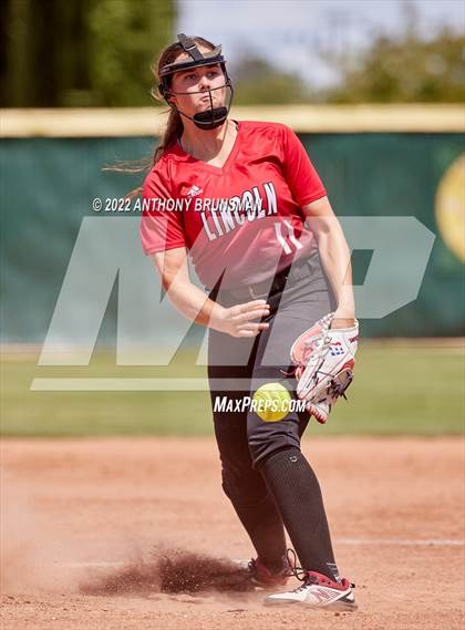 Thumbnail 1 in Sheldon vs. Lincoln (CIF SJS D1 Final) photogallery.
