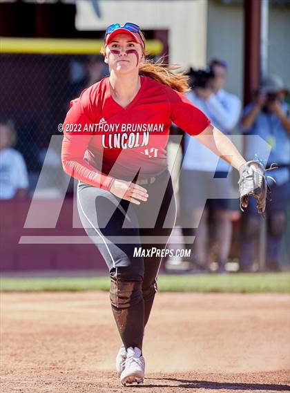 Thumbnail 1 in Sheldon vs. Lincoln (CIF SJS D1 Final) photogallery.