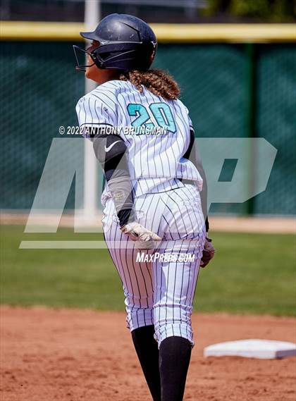 Thumbnail 2 in Sheldon vs. Lincoln (CIF SJS D1 Final) photogallery.