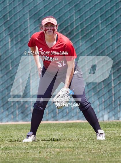 Thumbnail 2 in Sheldon vs. Lincoln (CIF SJS D1 Final) photogallery.