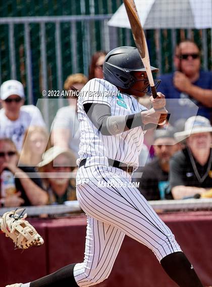 Thumbnail 2 in Sheldon vs. Lincoln (CIF SJS D1 Final) photogallery.
