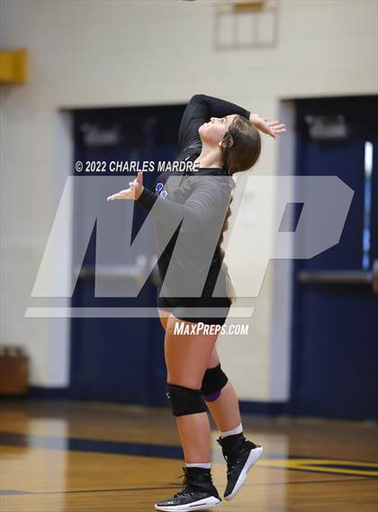 Thumbnail 3 in Midway @ Cape Fear photogallery.