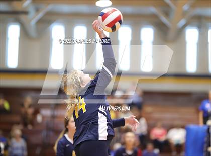 Thumbnail 3 in Midway @ Cape Fear photogallery.