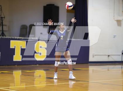 Thumbnail 3 in Midway @ Cape Fear photogallery.