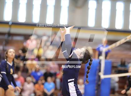 Thumbnail 1 in Midway @ Cape Fear photogallery.