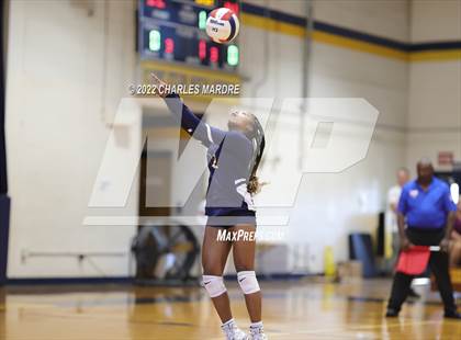 Thumbnail 1 in Midway @ Cape Fear photogallery.