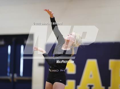 Thumbnail 3 in Midway @ Cape Fear photogallery.