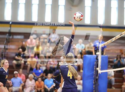 Thumbnail 3 in Midway @ Cape Fear photogallery.