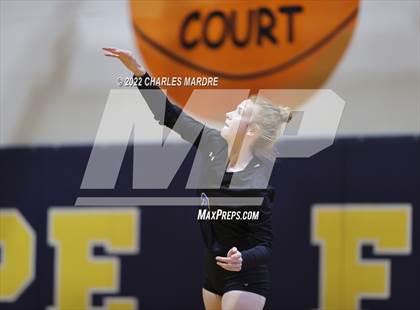Thumbnail 1 in Midway @ Cape Fear photogallery.